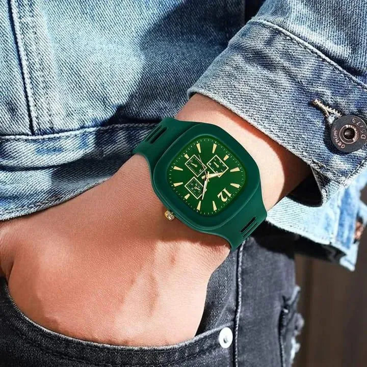 Men’s Black Plastic Analog watch Light Weight casual wear